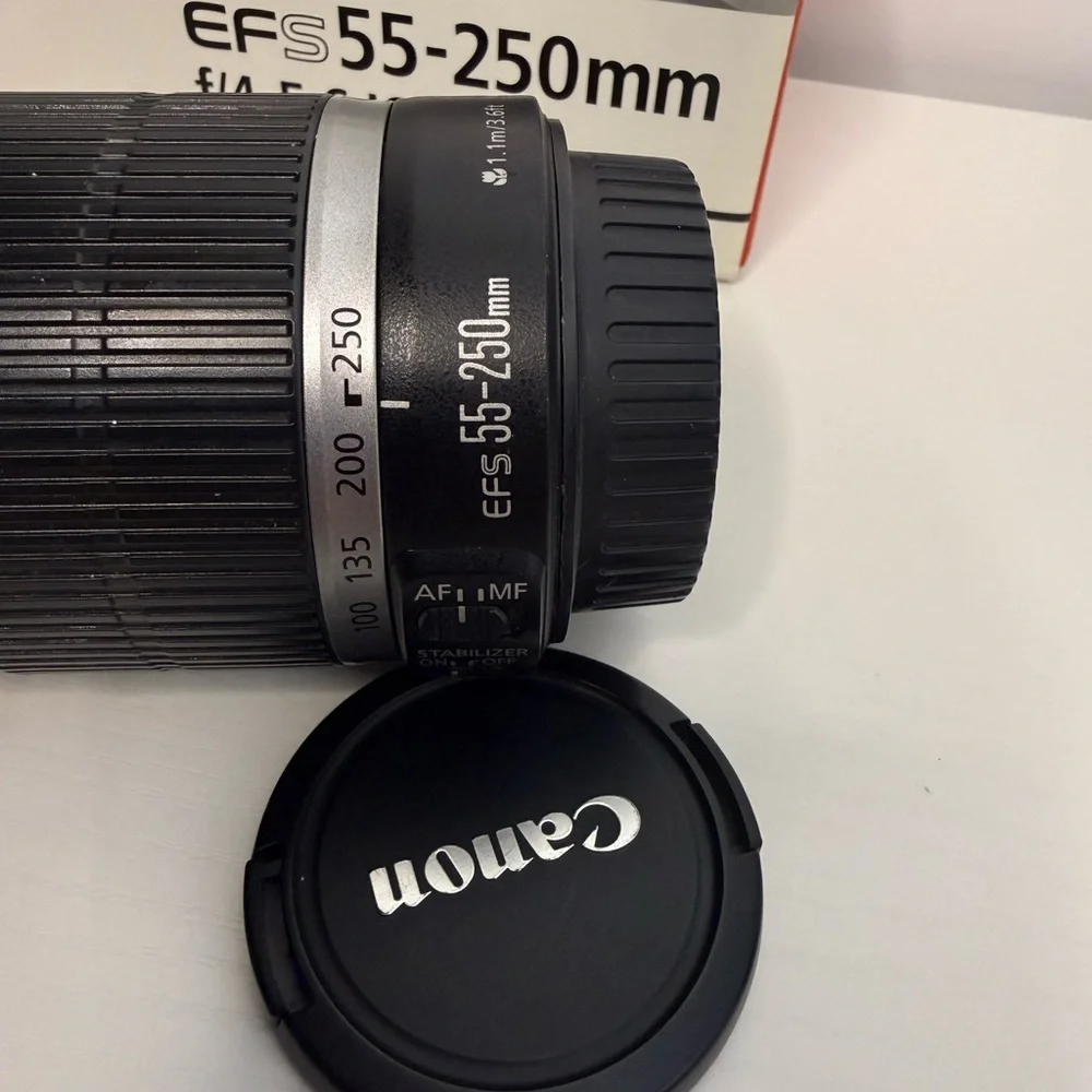 Canon EFS 55-250mm f/4-5.6 IS Lens